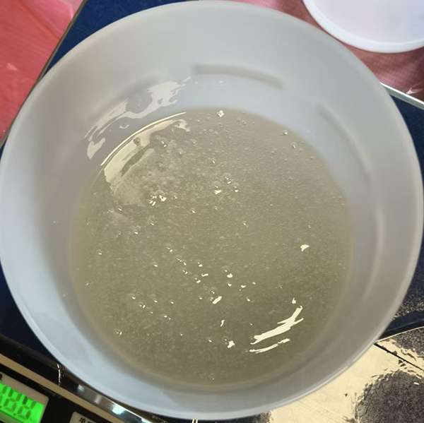 唇油消泡前
